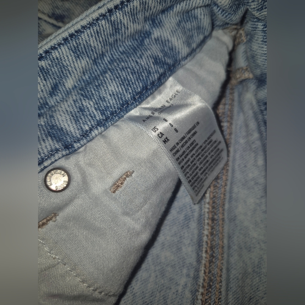 American Eagle Outfitters Distressed Denim Shorts - Picture 3 of 4